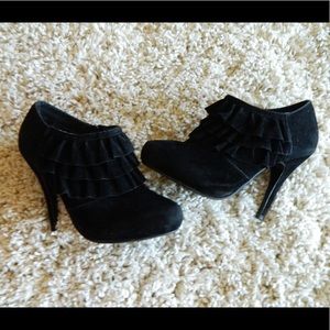 High heel shoes